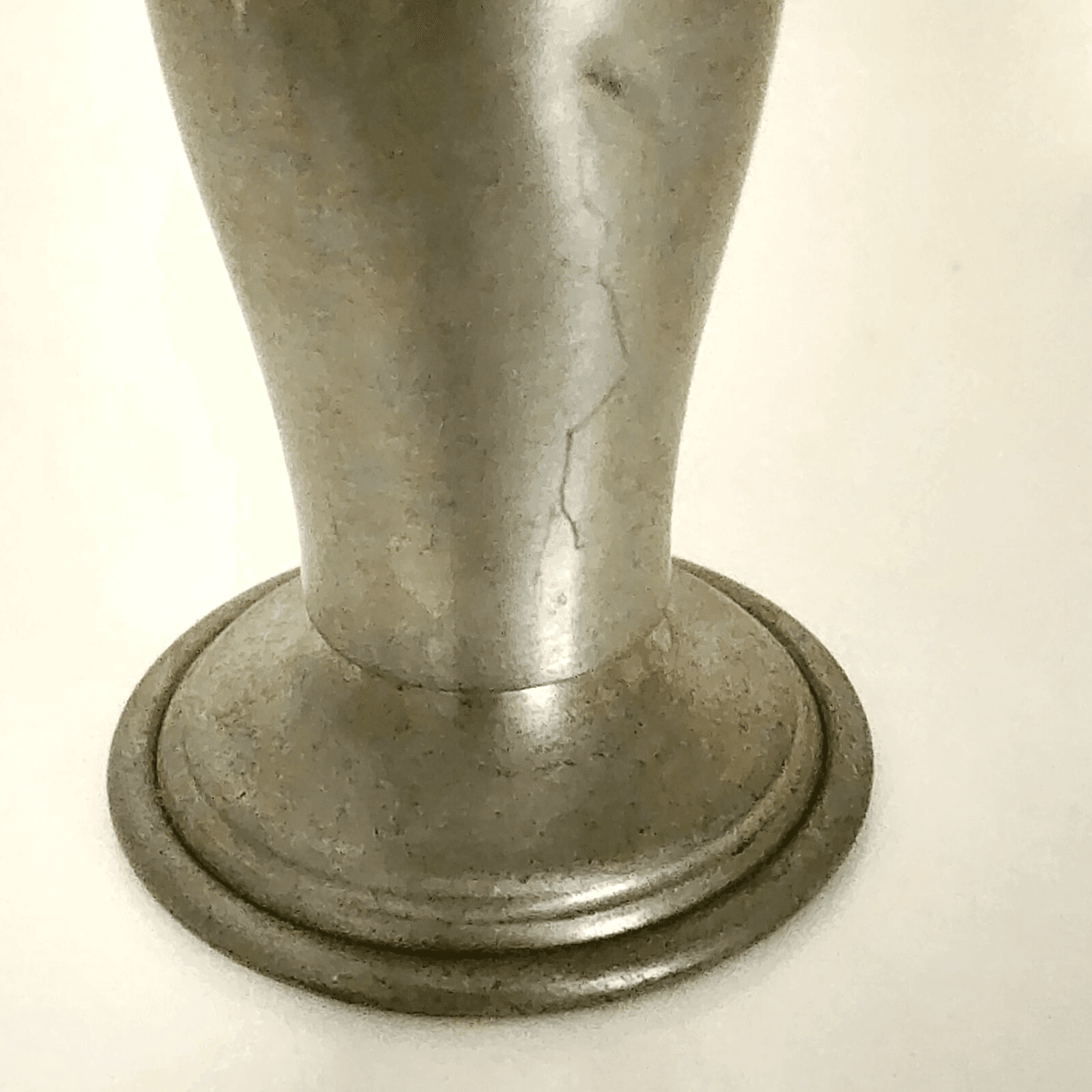 Pewter by Town House Trumpet 5.5" Bud Vase Small Stamped Flowers Scalloped Edge - Thumbnail 4