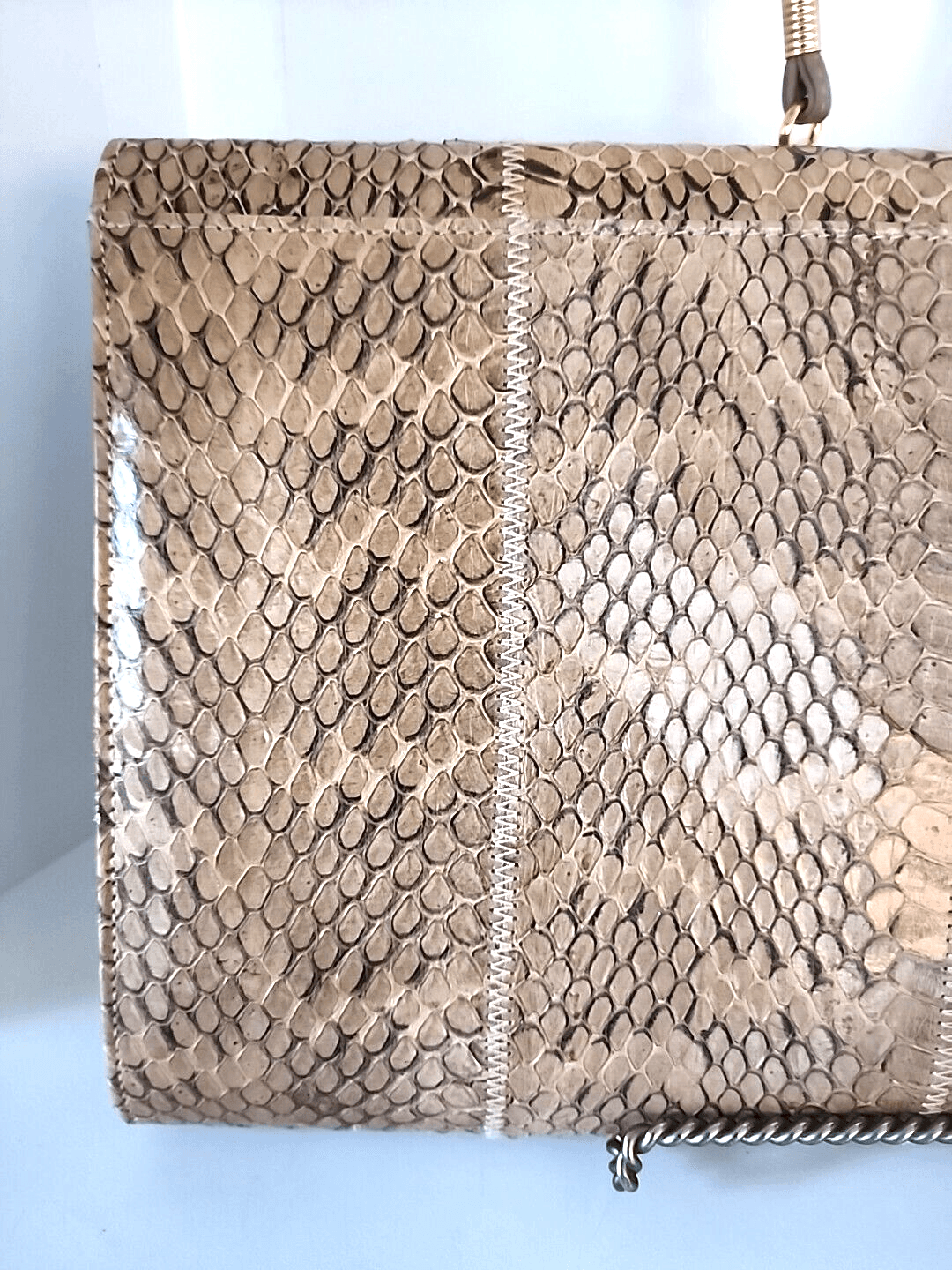 Vintage 1970s Tan Genuine Snakeskin Envelope Clutch Removeable Crossbody Strap - Thumbnail 7