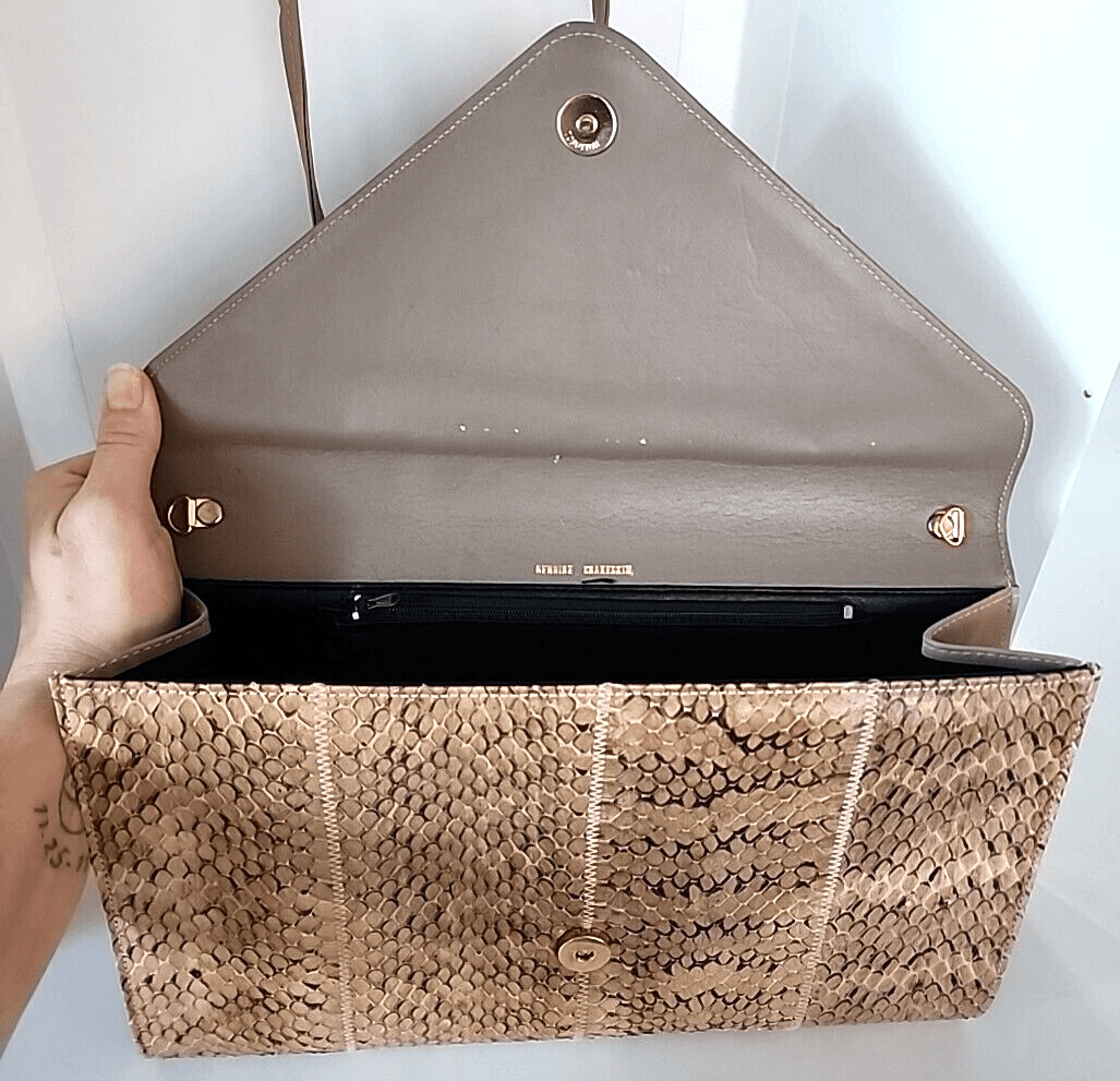 Vintage 1970s Tan Genuine Snakeskin Envelope Clutch Removeable Crossbody Strap - Thumbnail 13