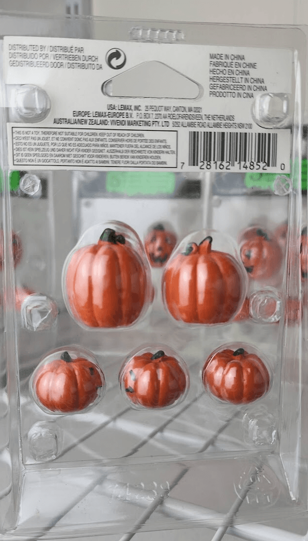 LEMAX SPOOKY TOWN 2017 Orange Happy Pumpkin Family of 5 New #14852 - Thumbnail 4