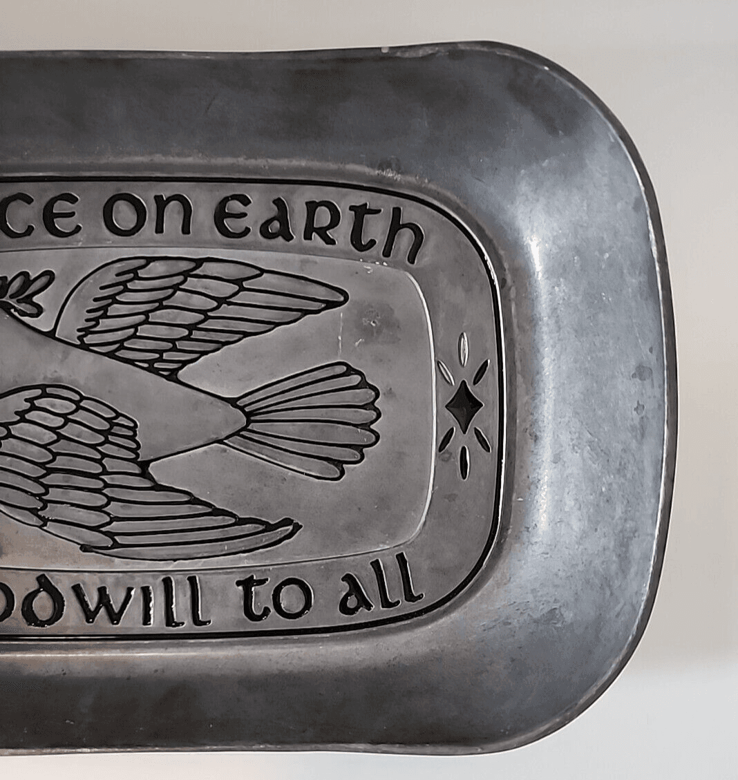 Vintage Pewter Bread Tray Dove Wilton Armetale Peace on Earth Goodwill to All - Thumbnail 6
