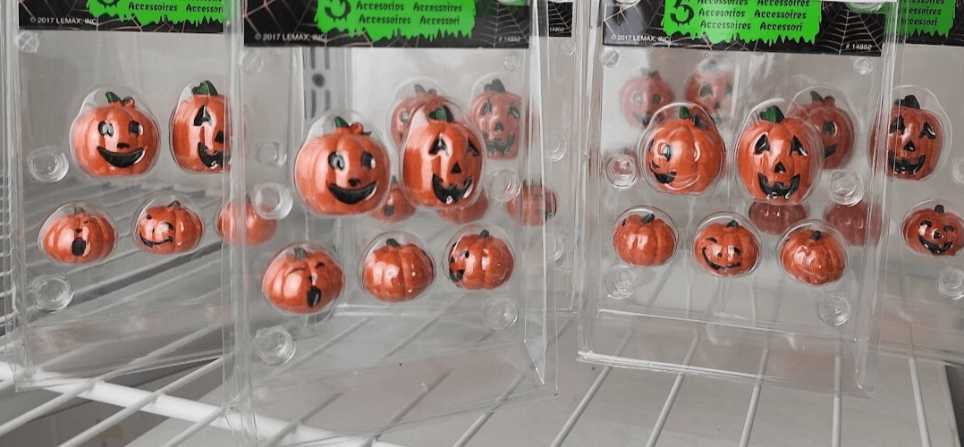LEMAX SPOOKY TOWN 2017 Orange Happy Pumpkin Family of 5 New #14852 - Thumbnail 5