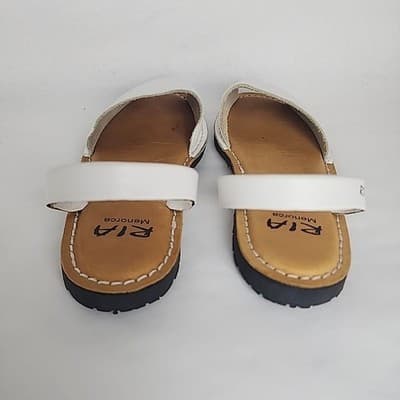 Ria Menorca Sandals white Ankle Strap Open Toed Size EU 34 US 3 Kids 2.5 - Thumbnail 5