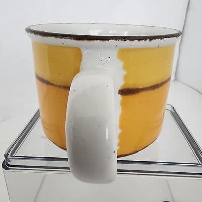 Stonehenge Midwinter "Sun" Tea Coffee Mug Yellow Cream Orange New Made England - Thumbnail 2