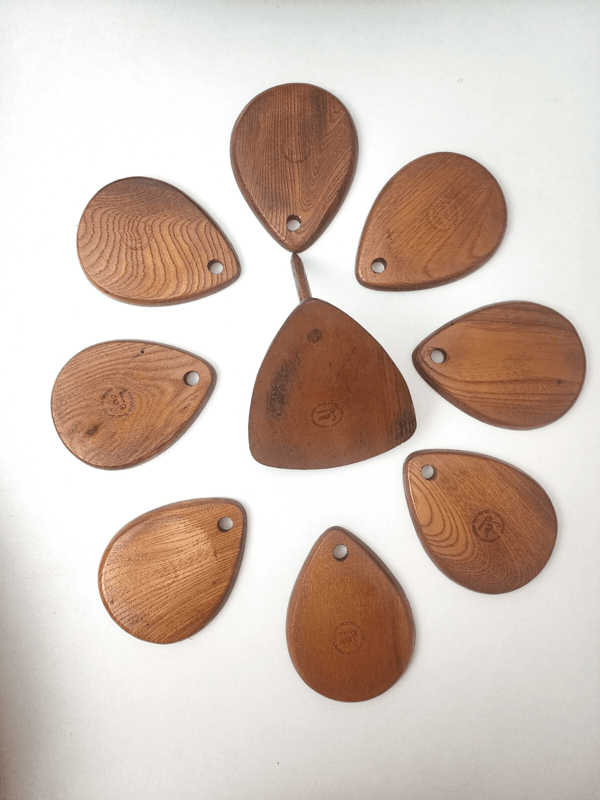 8 Hand carved Teardrop Hardwood Cork Coasters Stand Brown JapanSere Wood Stamped - Thumbnail 8