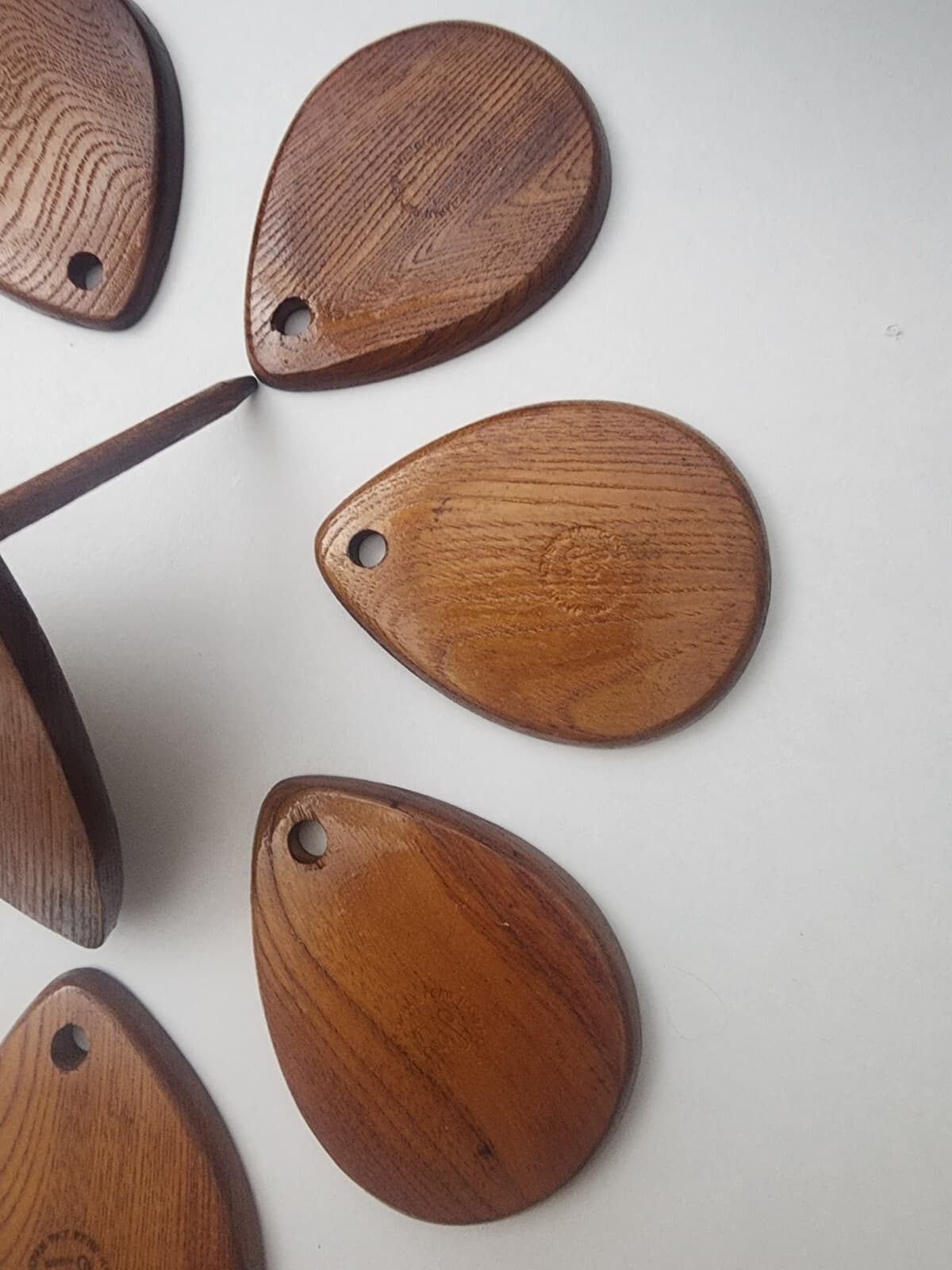 8 Hand carved Teardrop Hardwood Cork Coasters Stand Brown JapanSere Wood Stamped - Thumbnail 21