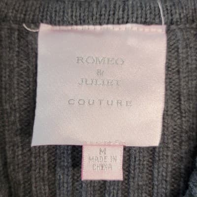 Romeo and Juliet Couture Womens Knit Vest Size MED Grey Faux Fur Patches Fringe - Thumbnail 5