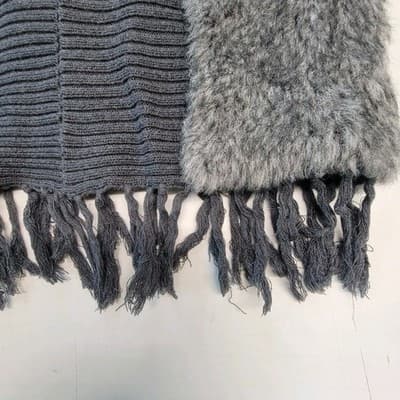 Romeo and Juliet Couture Womens Knit Vest Size MED Grey Faux Fur Patches Fringe - Thumbnail 9