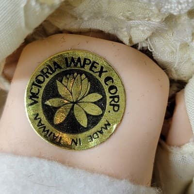 Vintage Victoria Impex 5 1/4” Porcelain Newborn Doll Beautiful Great Condition - Thumbnail 3