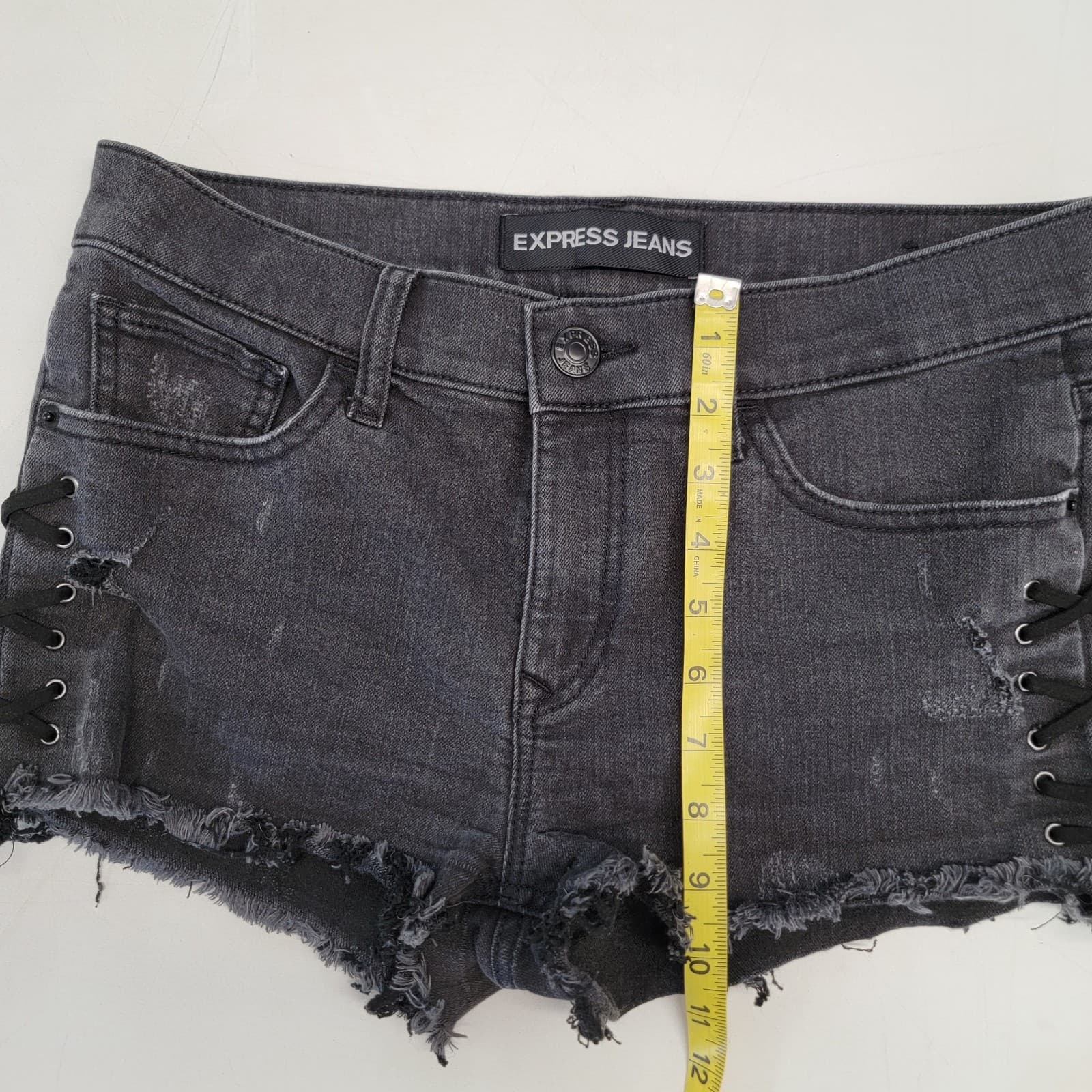 Express Jeans Black Distressed Denim Shorts Lace-Up Sides Womens Size 6 HOTpant - Thumbnail 7