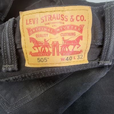 Levis 505 Jeans Mens 40x32 Black Straight Leg Denim Classic Fit Zip Fly NO STRCH - Thumbnail 3