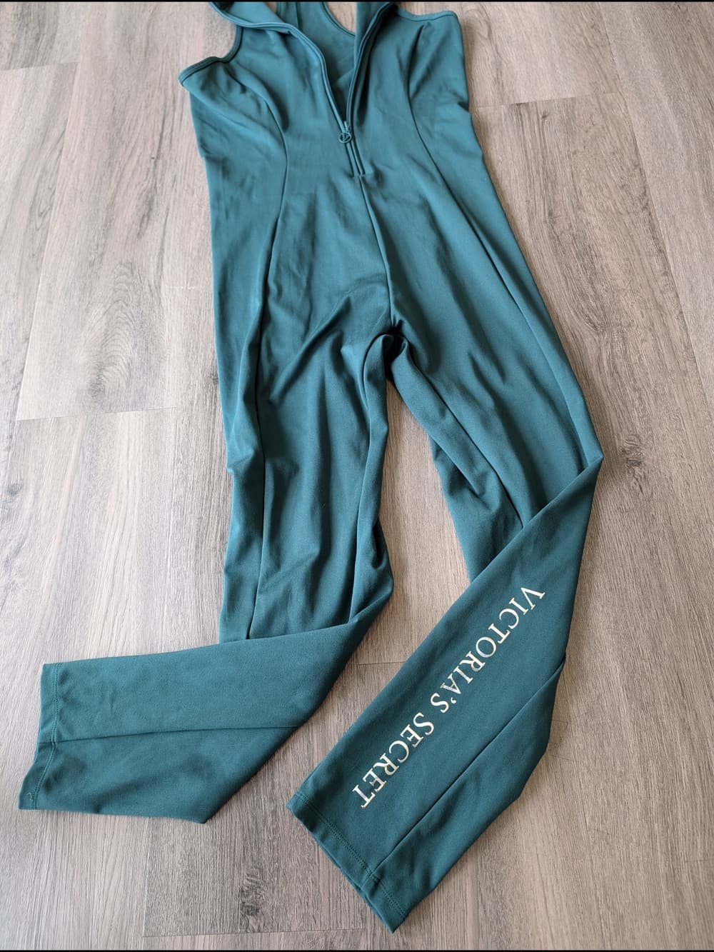 Victoria's Secret Flow Point Dark Teal Sleeveless FitnessJumpsuit with Front Zip - Thumbnail 6