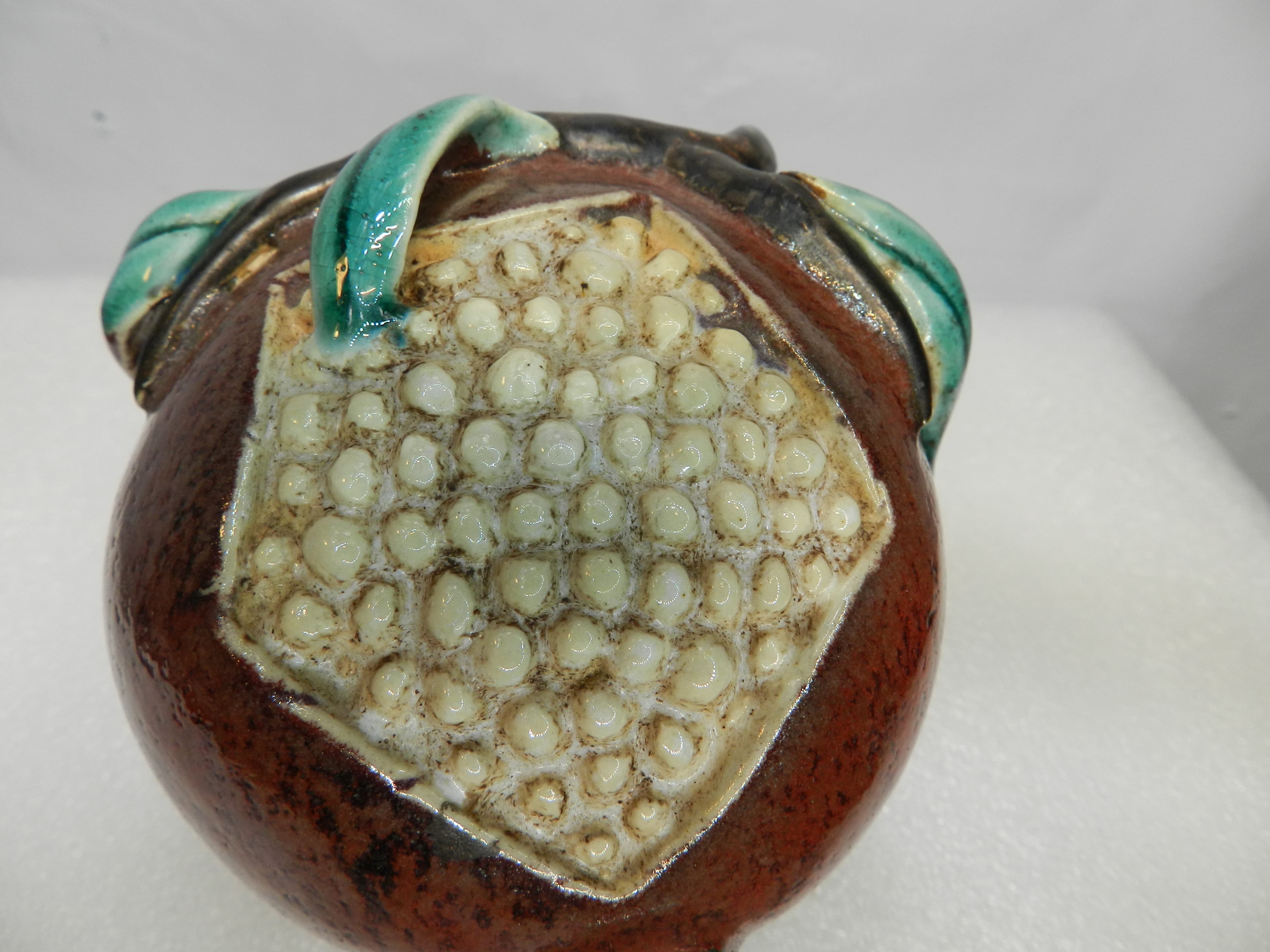 Vintage Chinese Guangdong / Shiwan Pottery Ceramic Pomegranate Artwork (O24S) - Thumbnail 9
