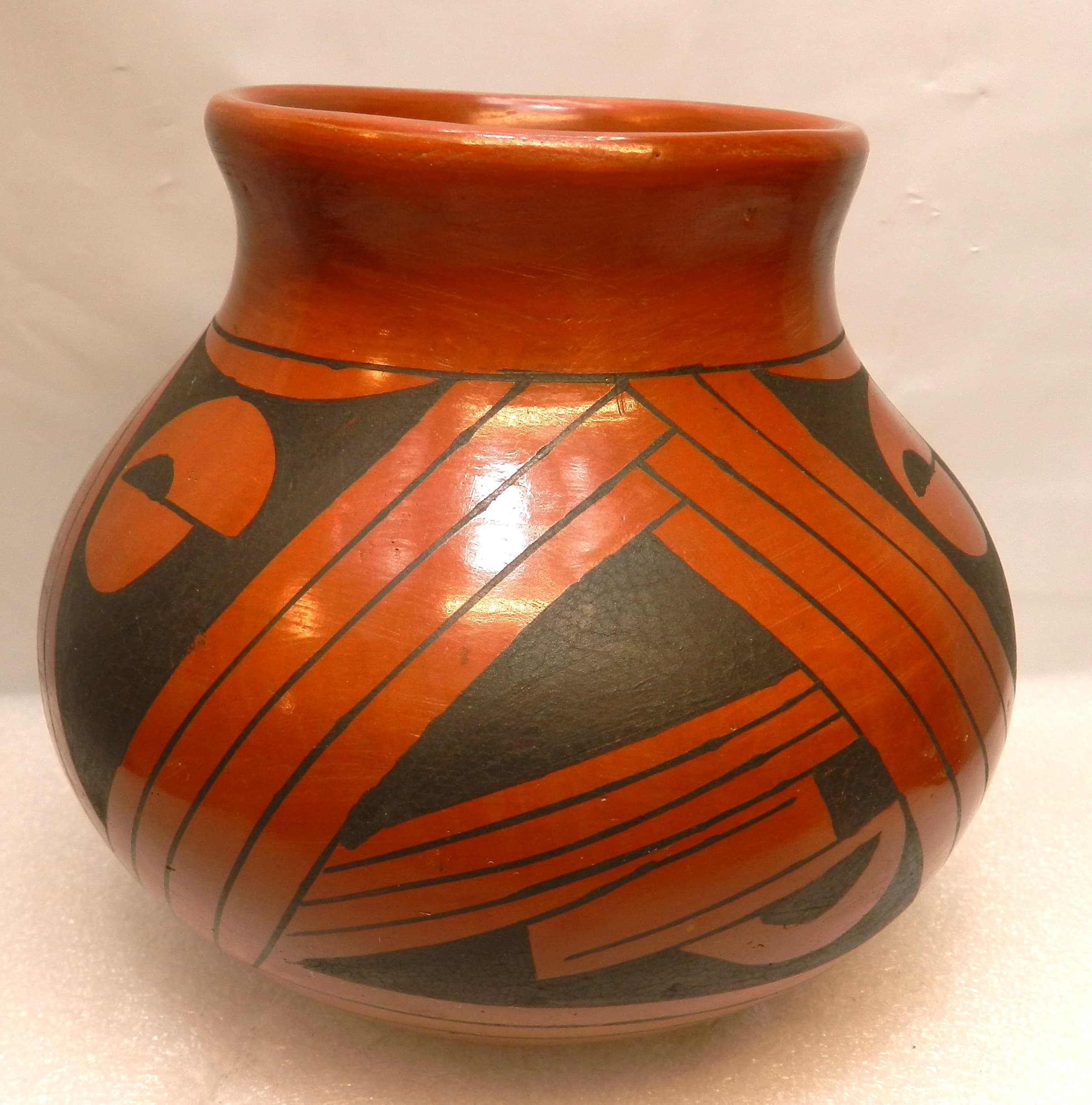 Vintage Mata Ortiz Polychrome pottery vase by Sofia de Tena Signed (O27S)