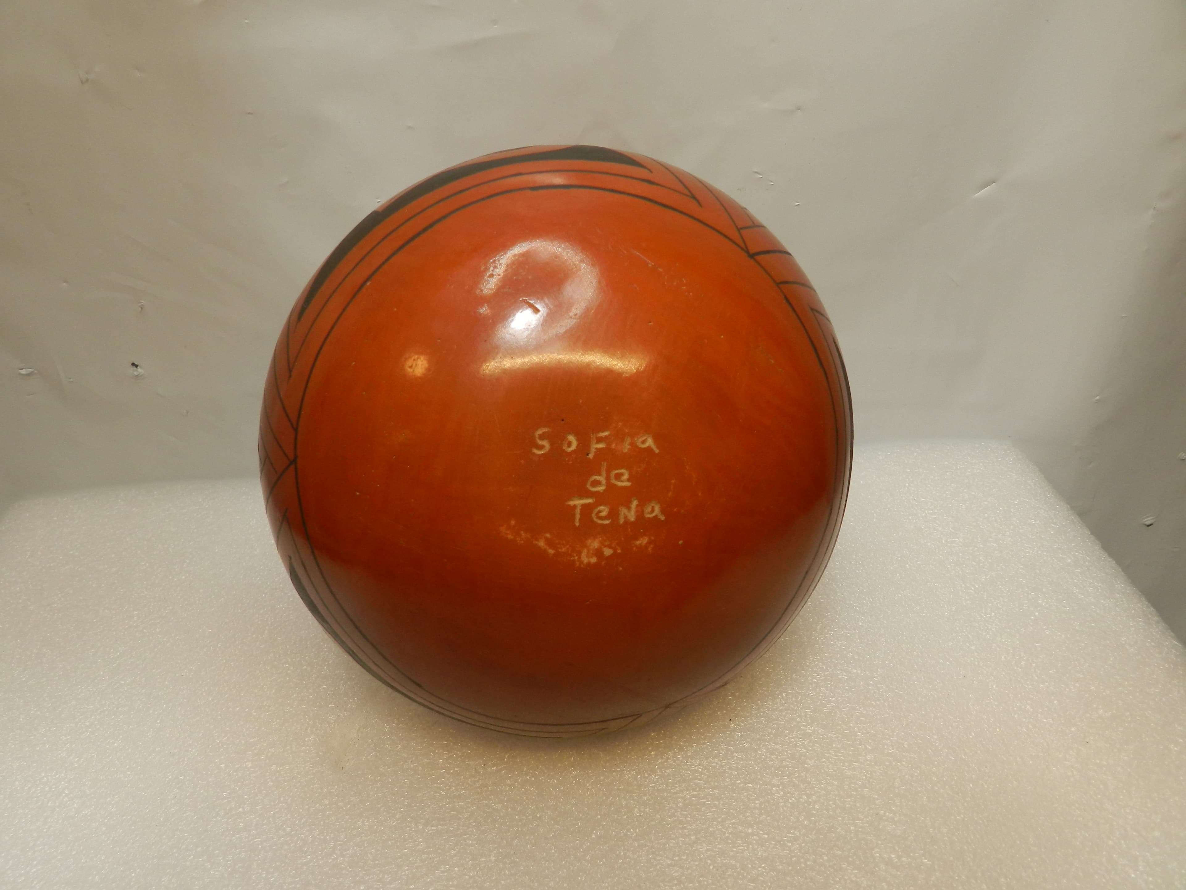 Vintage Mata Ortiz Polychrome pottery vase by Sofia de Tena Signed (O27S) - Thumbnail 4