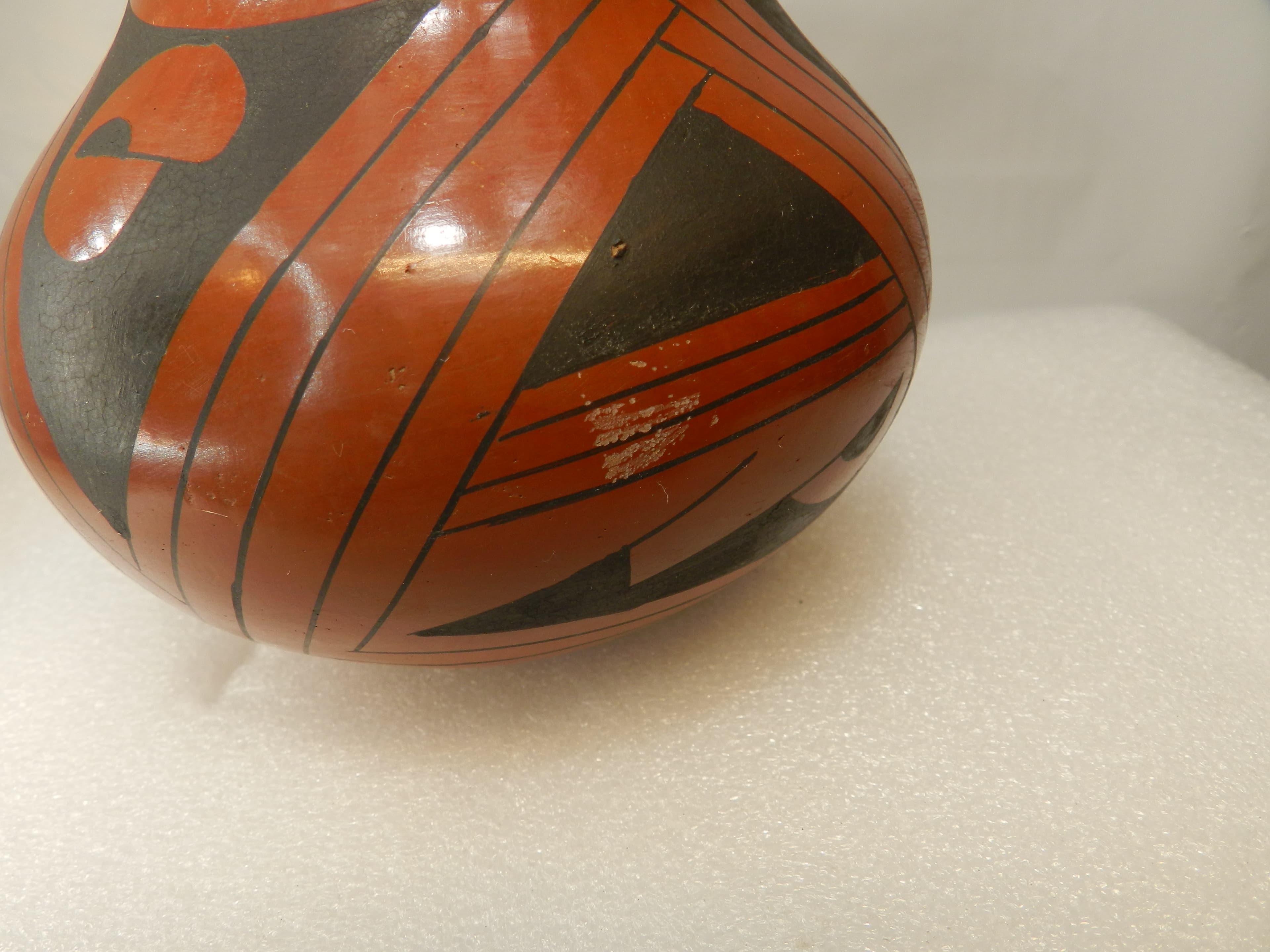 Vintage Mata Ortiz Polychrome pottery vase by Sofia de Tena Signed (O27S) - Thumbnail 7