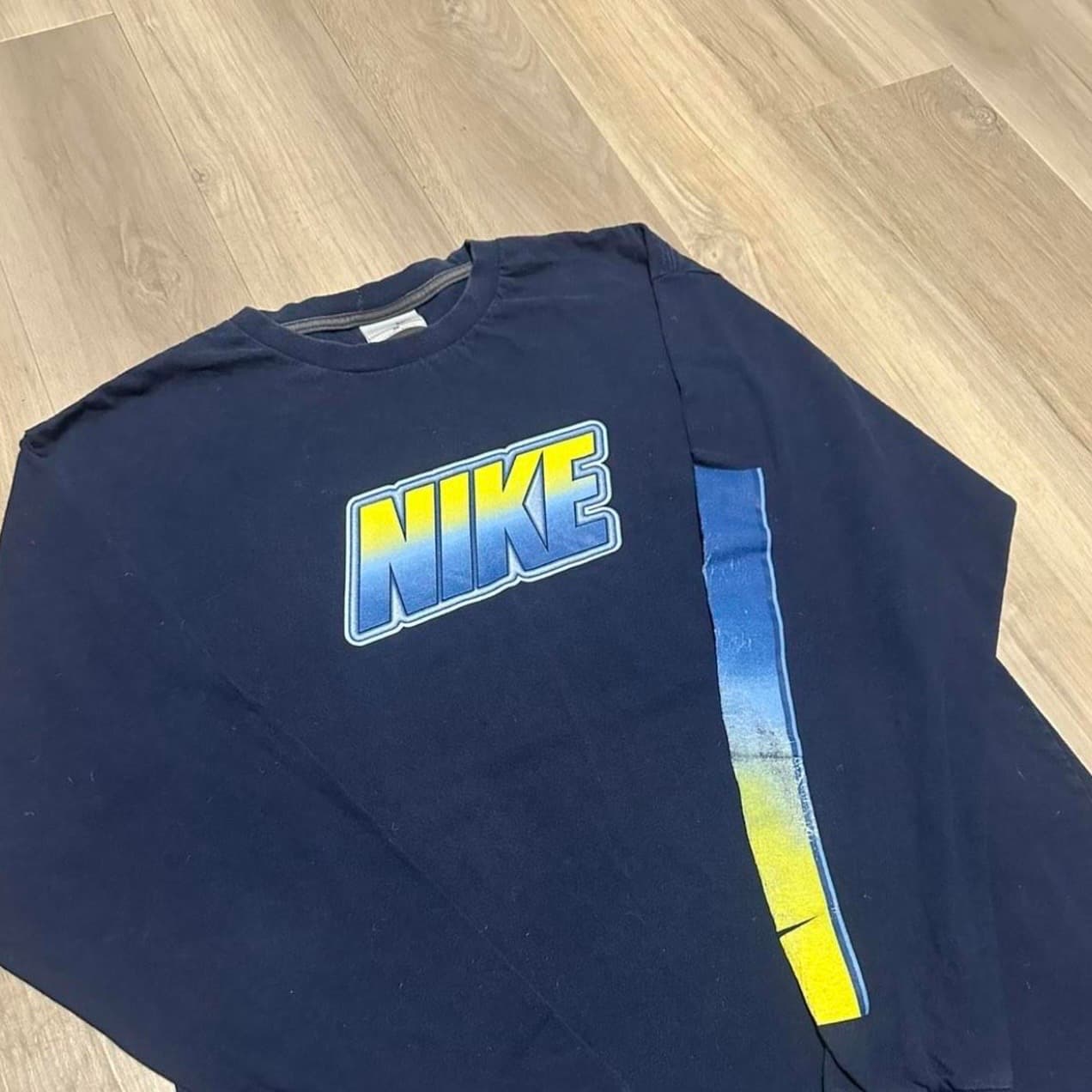 Nike Men's Long Sleeve T-Shirt Navy Size M