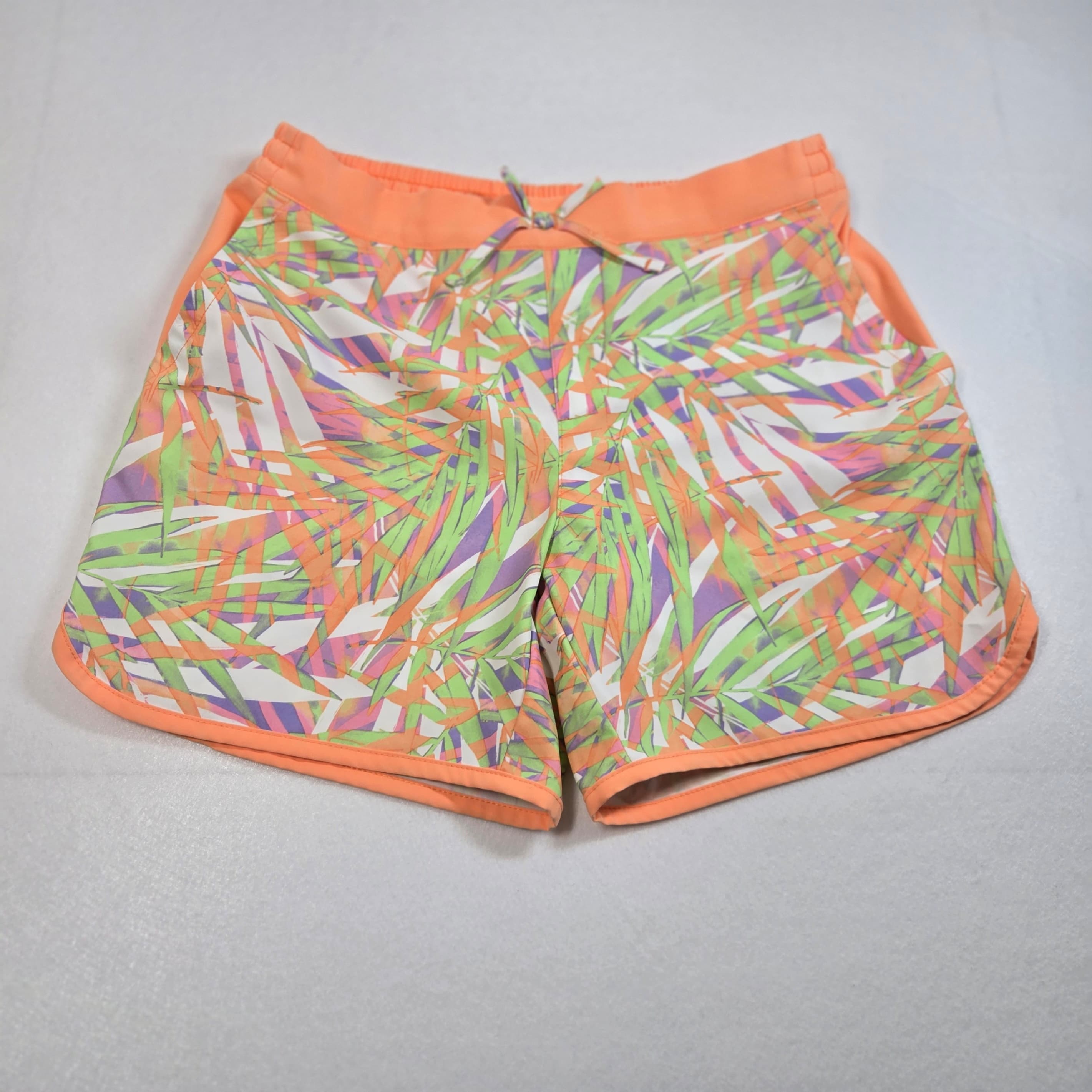 Columbia Women's active shorts size L