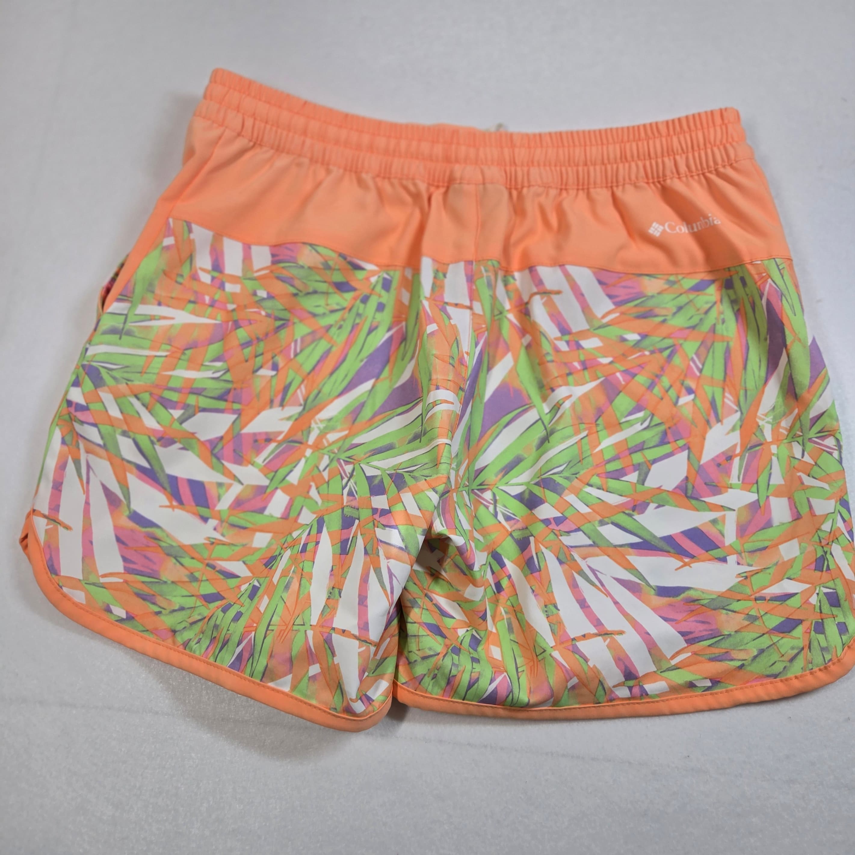 Columbia Women's active shorts size L - Thumbnail 2
