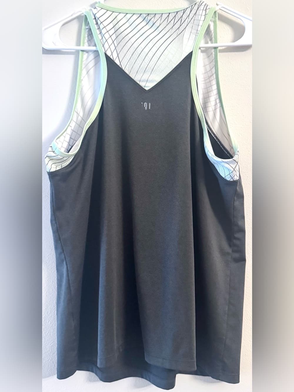 Tail Dark Grey Geometric Racerback Athletic Tank Top XL - Thumbnail 2