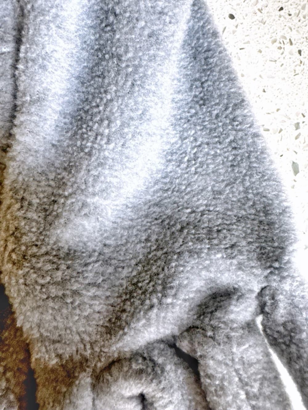Old Navy Fleece Gloves L/XL Stretch Lightweight Cold Weather Gray - Thumbnail 4