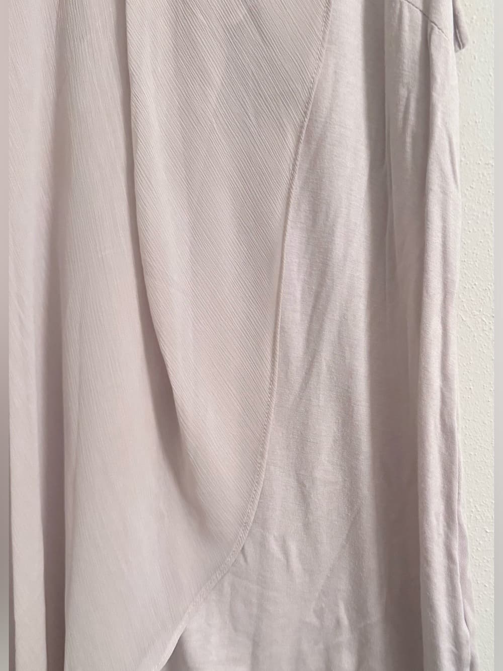 Neiman Marcus Taupe Gray V-Neck Sleeveless Tank Top M Pleated Front Minimalist - Thumbnail 4
