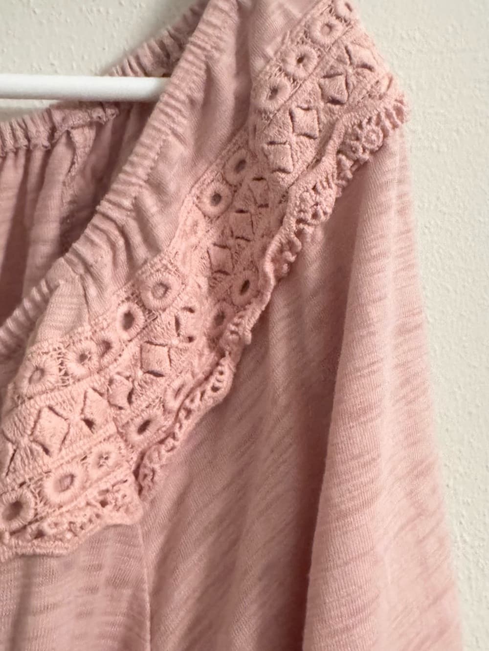C Est. 1946 Blush Pink Boho Off Shoulder Eyelet Lace Top XL Bell Sleeve Tassel - Thumbnail 4
