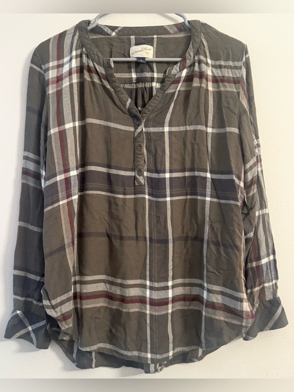 Universal Thread Olive Green Plaid Long Sleeve Button Down Shirt M 100% Cotton