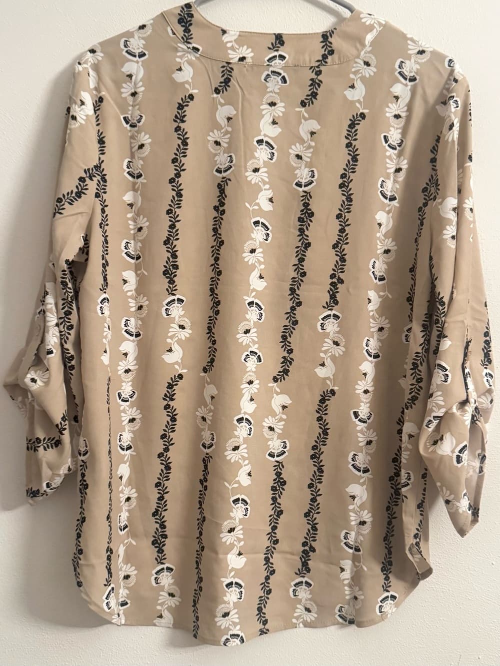 Como Black Tan Daisy Floral Print Long Sleeve Blouse M V-Neck Boho Casual - Thumbnail 2