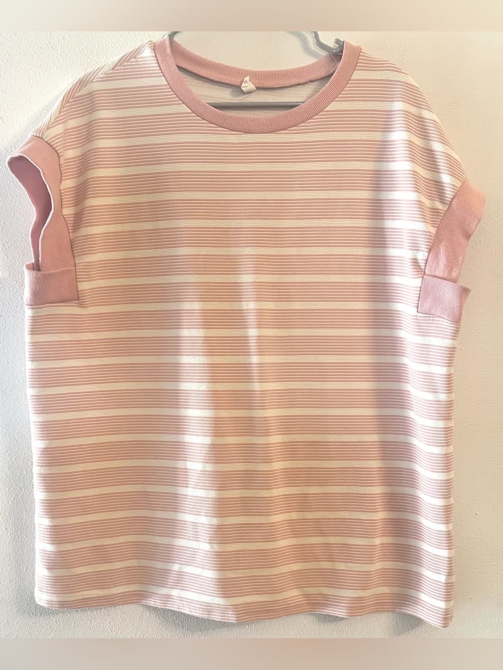 Evaless Pink White Striped Short Sleeve Knit Top XL Ribbed Trim Casual
