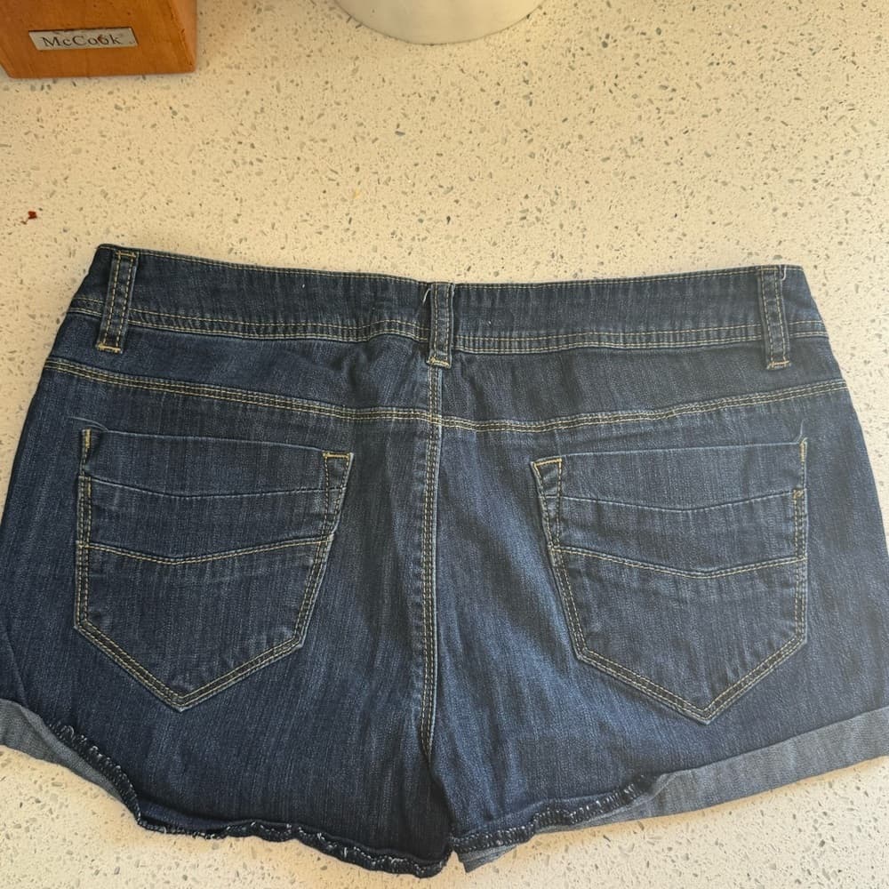 OTB Dark Wash Denim Shorts 9 Juniors Mid Rise Cuffed Stretch - Thumbnail 2