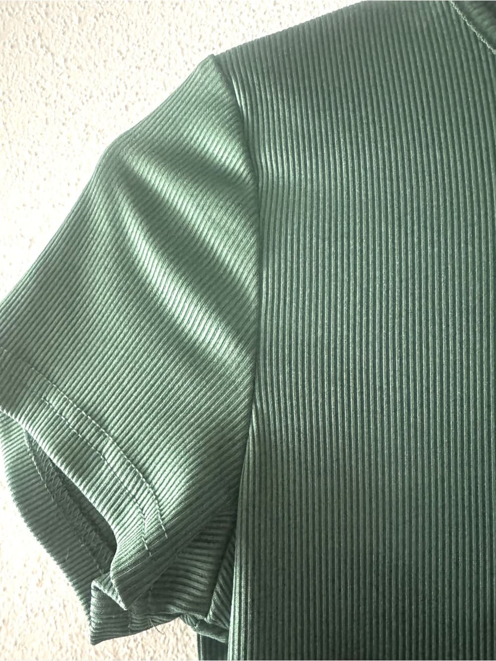 Women's Forest Green Ribbed Crop Top Short Sleeve Scoop Neck Size XS - Thumbnail 3