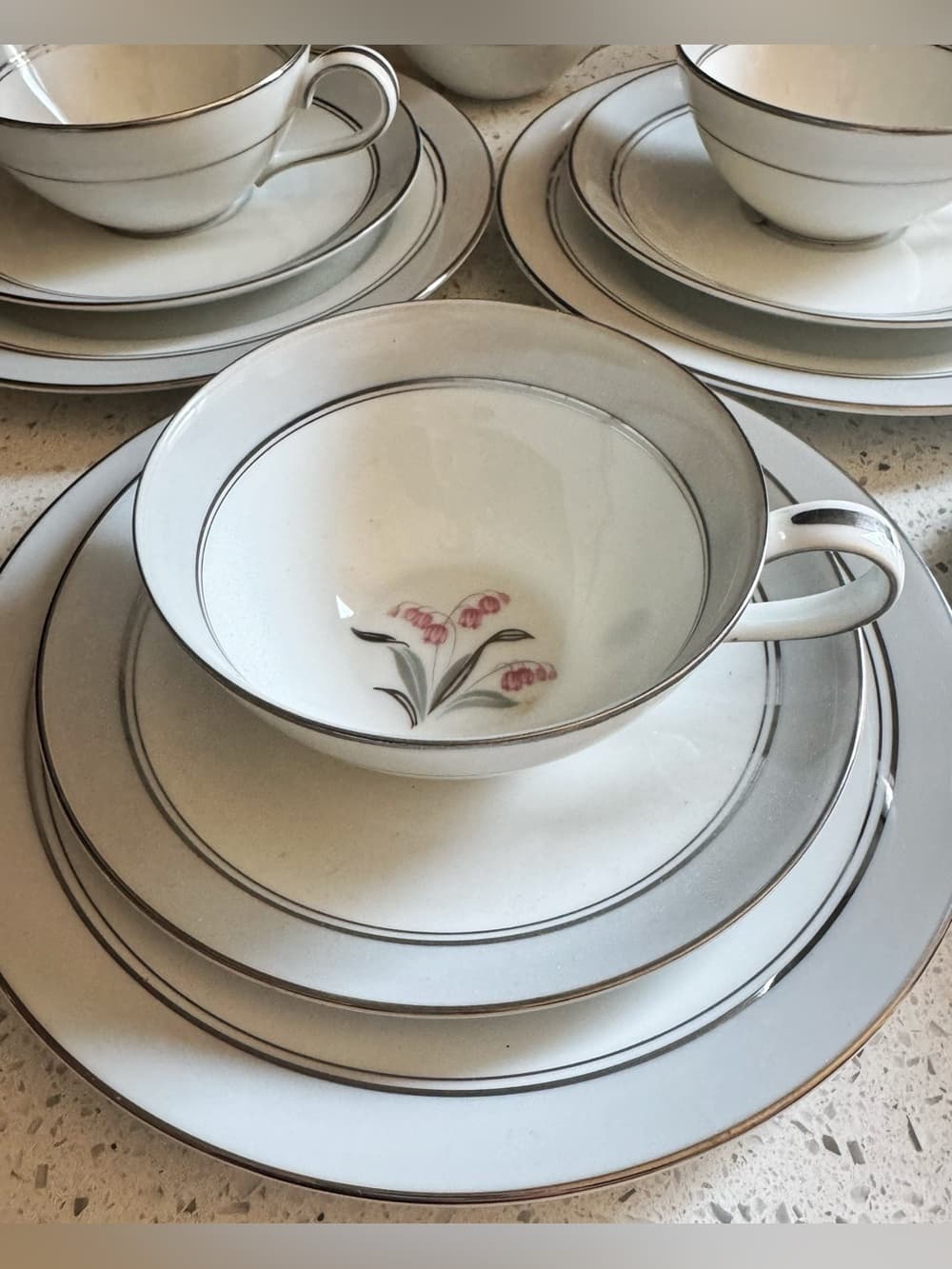 Noritake Japan Floral China Tea Set 17 Piece 5 Place Settings Creamer Sugar - Thumbnail 2