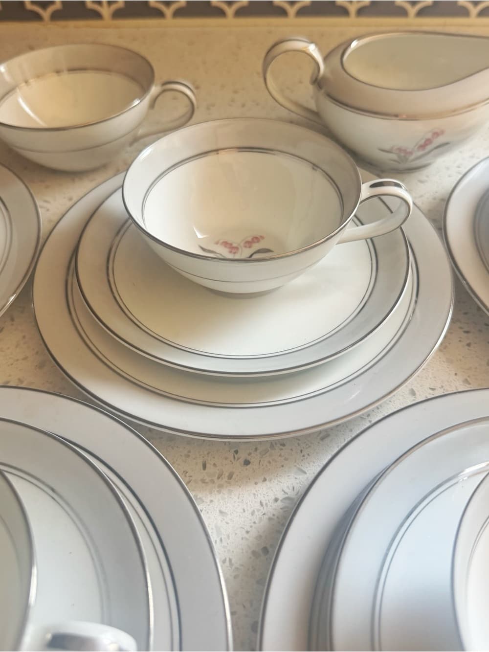 Noritake Japan Floral China Tea Set 17 Piece 5 Place Settings Creamer Sugar - Thumbnail 3