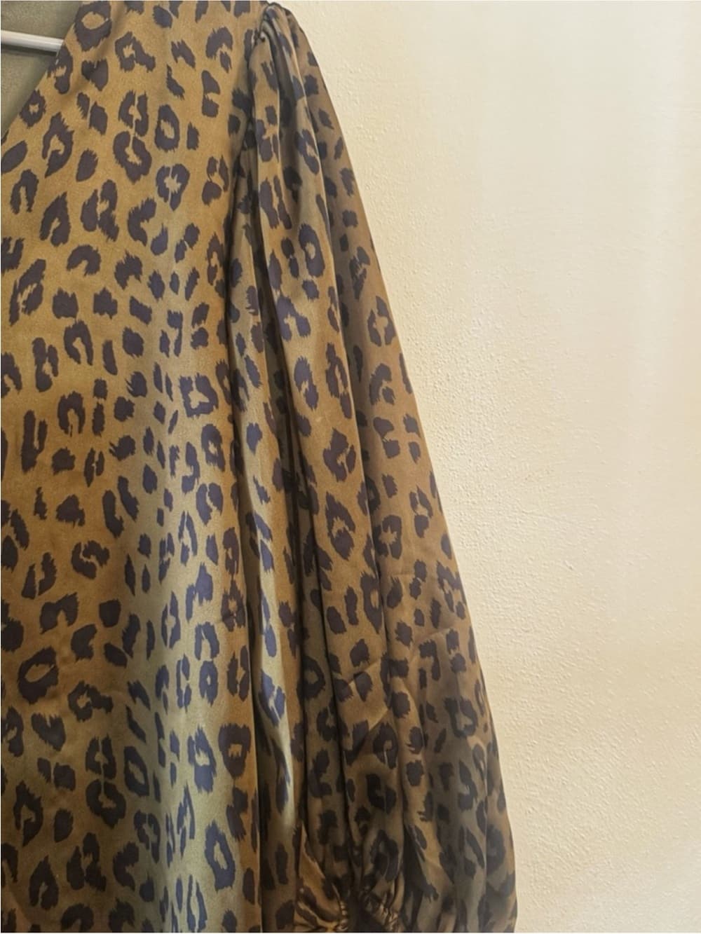 Adrienne Women's Leopard Print Sheer Flowy Balloon Sleeve Blouse Size Large - Thumbnail 3