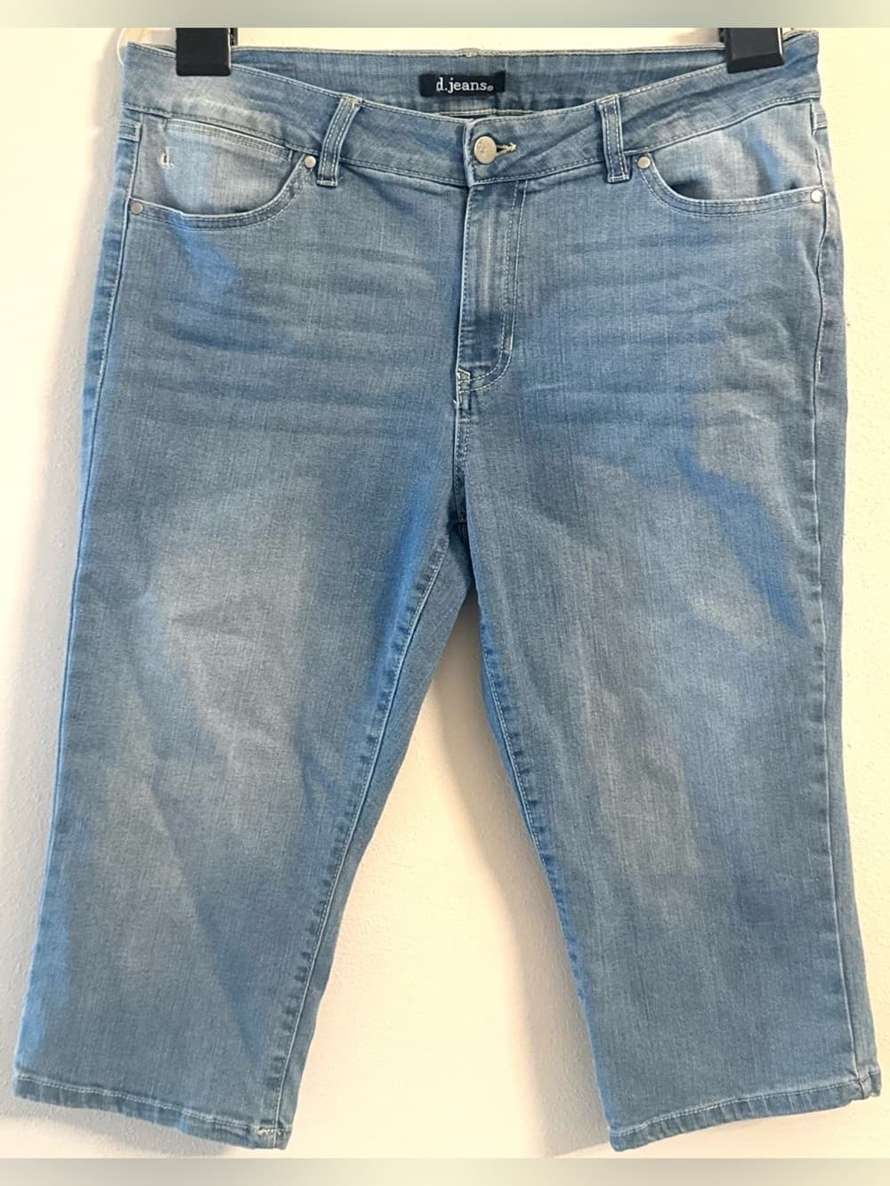 d.Jeans Women’s Light Wash Stretch Cropped Capri Jeans Denim Size 12