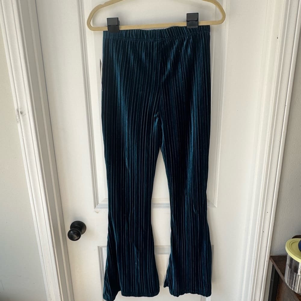 Wild Fable Women's Teal Velvet Ribbed Flare Pull On Pants NWT Size Small - Thumbnail 2