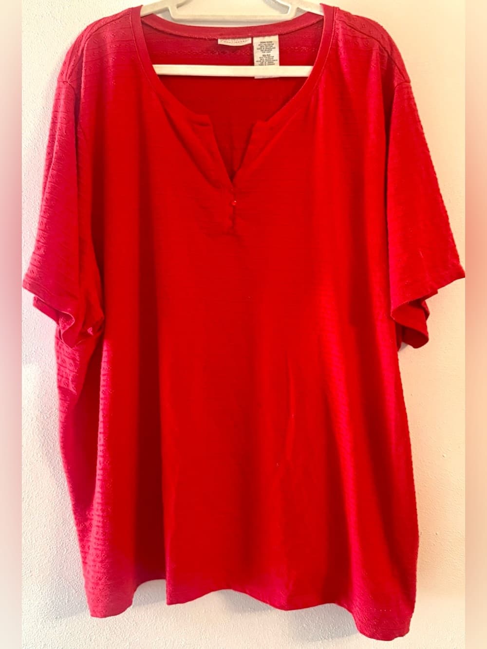 White Stag Red Textured Split Neck Top 30W/32W 4X Plus Size