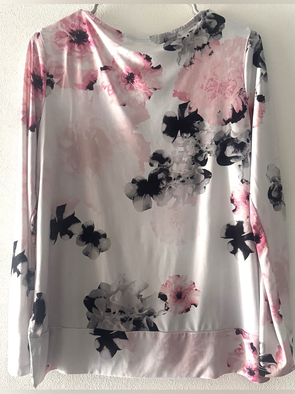 Ellen Tracy Women's Pink Black Watercolor Floral Long Sleeve Blouse Size Small - Thumbnail 2