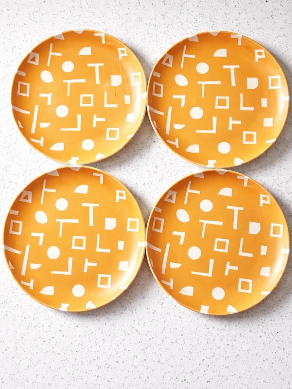 Room Essentials Set of 4 Round Dinner Plates 9 Inch Geometric Orange Yellow - Thumbnail 7
