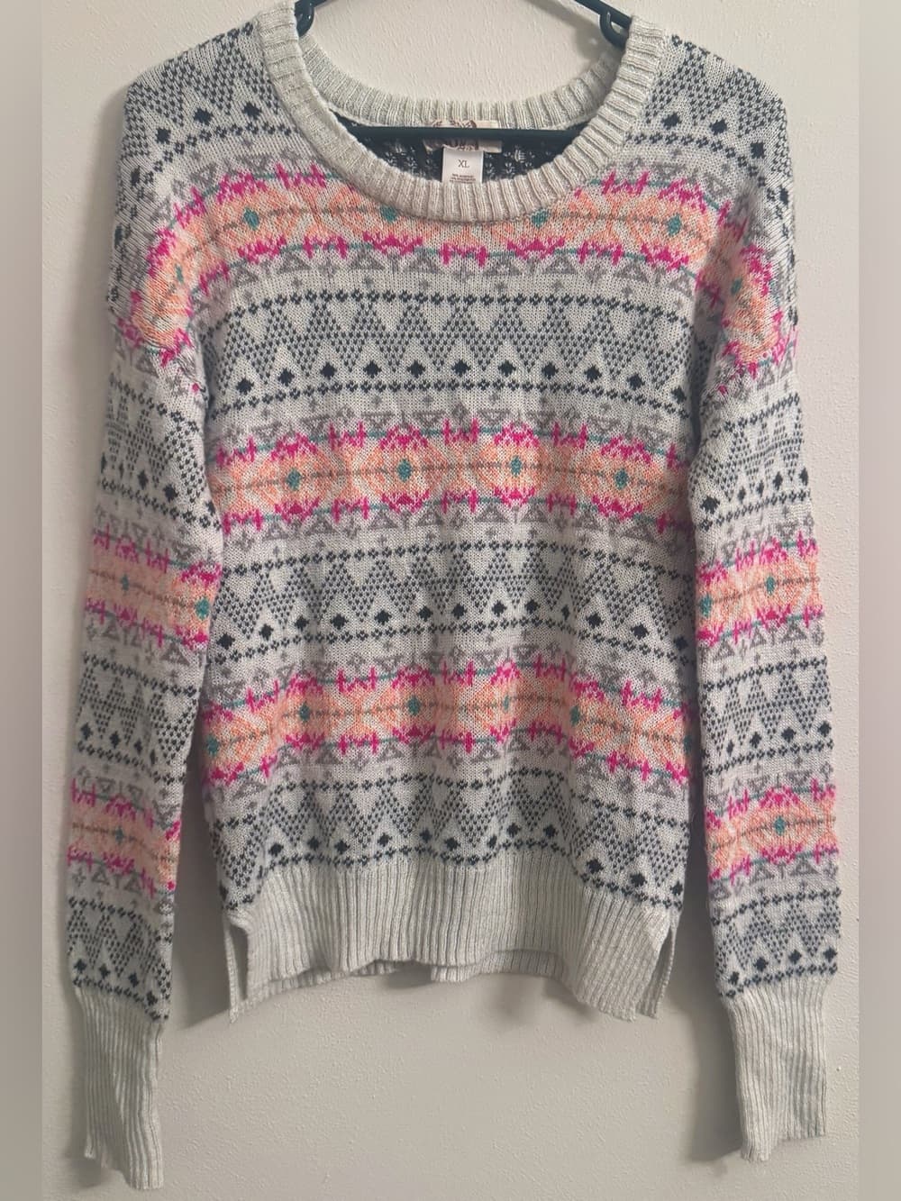 SO Women's Gray Pink Fair Isle Nordic Knit Pullover Sweater Size XL