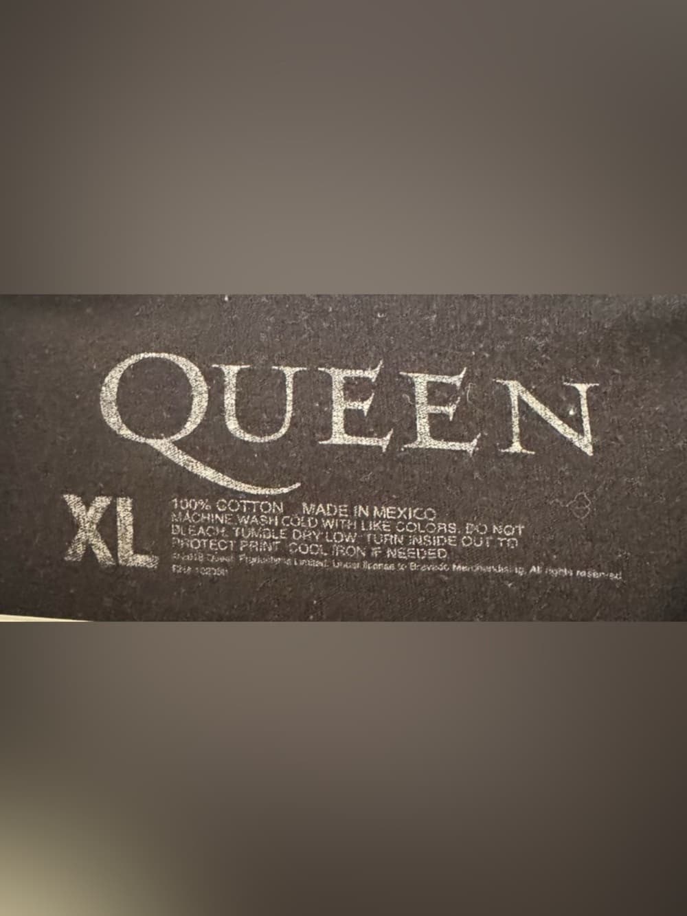 Queen Band Graphic T Shirt XL Black Classic Crest Logo Rock Tee - Thumbnail 4