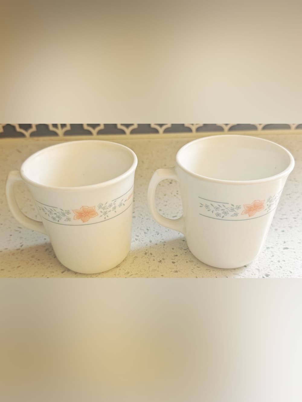 Corning USA Floral Coffee Mugs Set of 2 Vintage Milk Glass Cups - Thumbnail 4