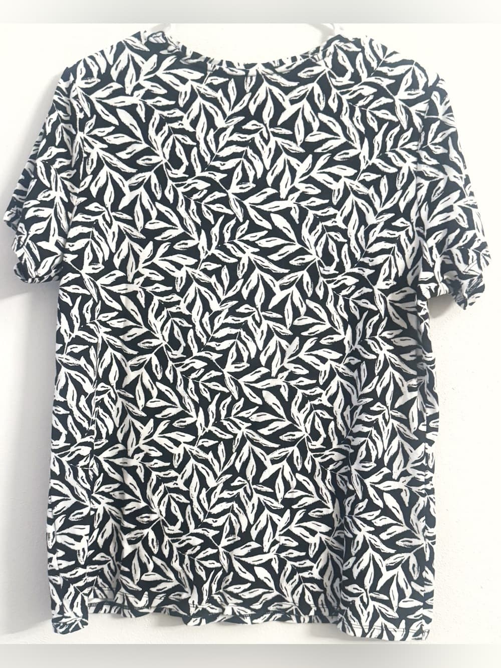 Croft & Barrow Black White Abstract Print Tee Large Short Sleeve Cotton Top - Thumbnail 2