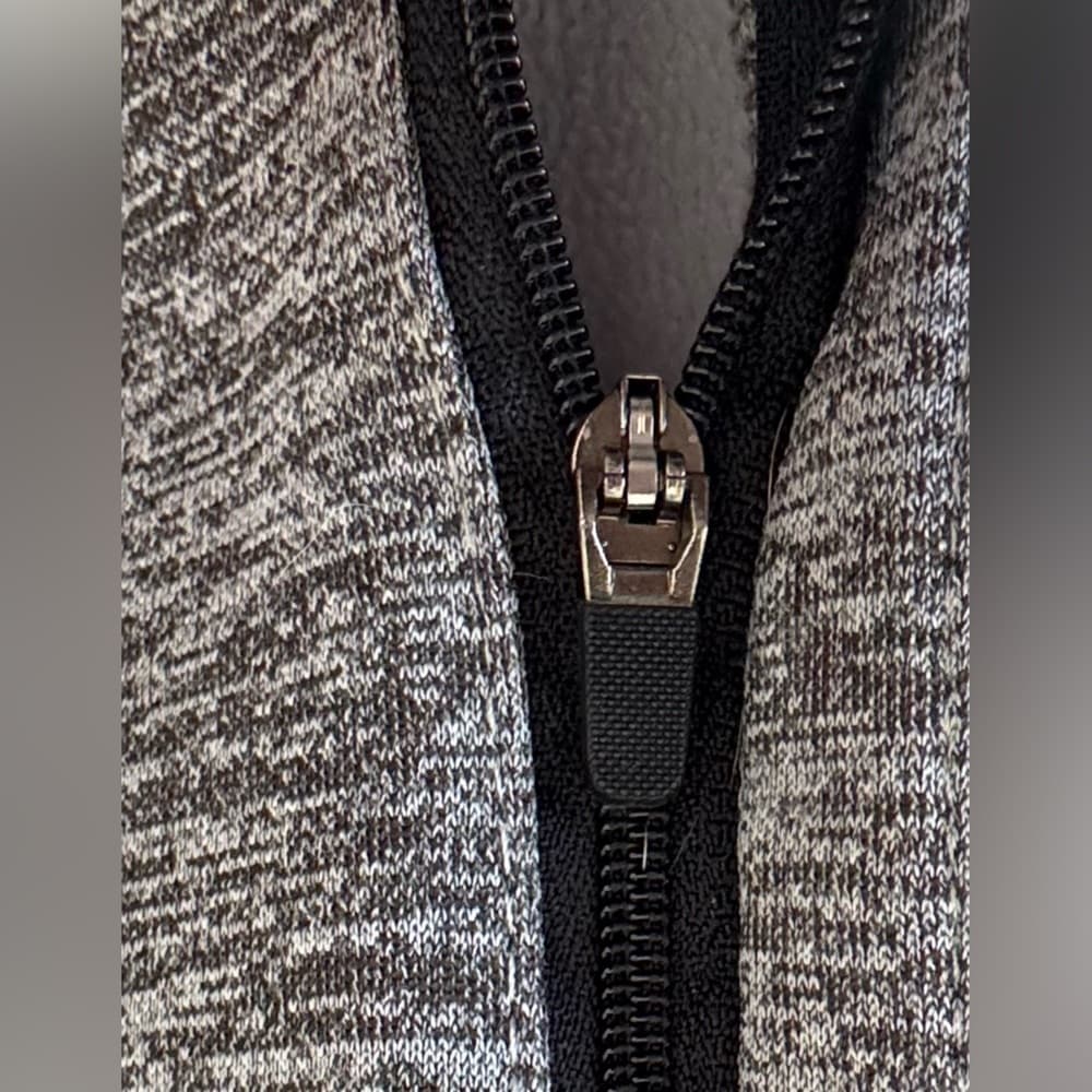 Umbro Gray Jogger Sweatpants Youth XL Slim Fit Zip Pocket Athletic - Thumbnail 4