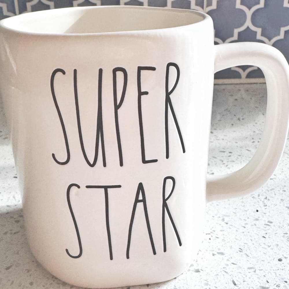 Rae Dunn SUPER STAR Coffee Mug Red Star Artisan Collection Large Stoneware - Thumbnail 2
