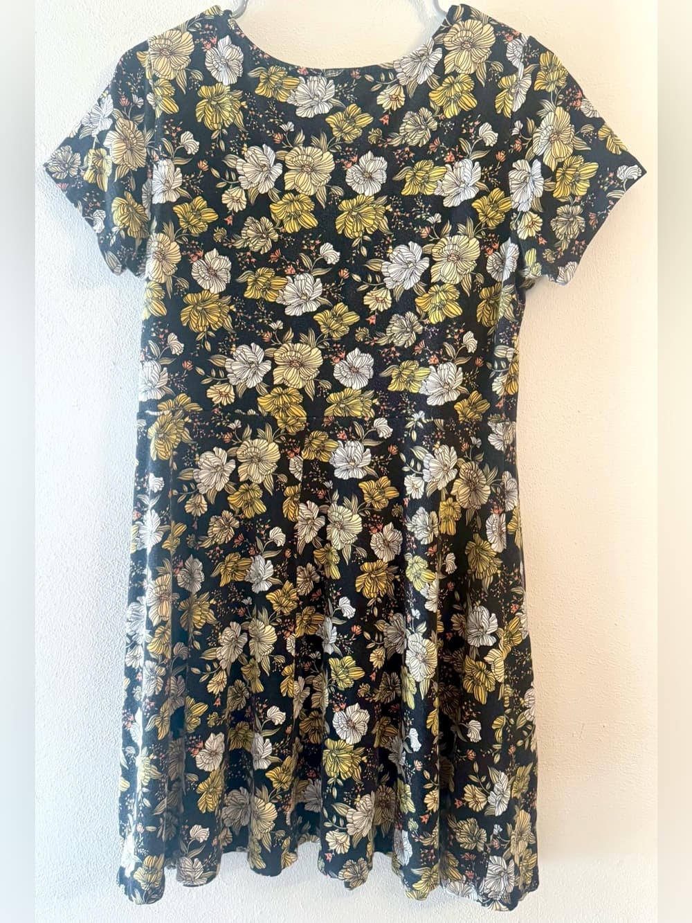 Forever 21 Women's Black Floral Skater Dress Short Sleeve Plus Size 1X - Thumbnail 2