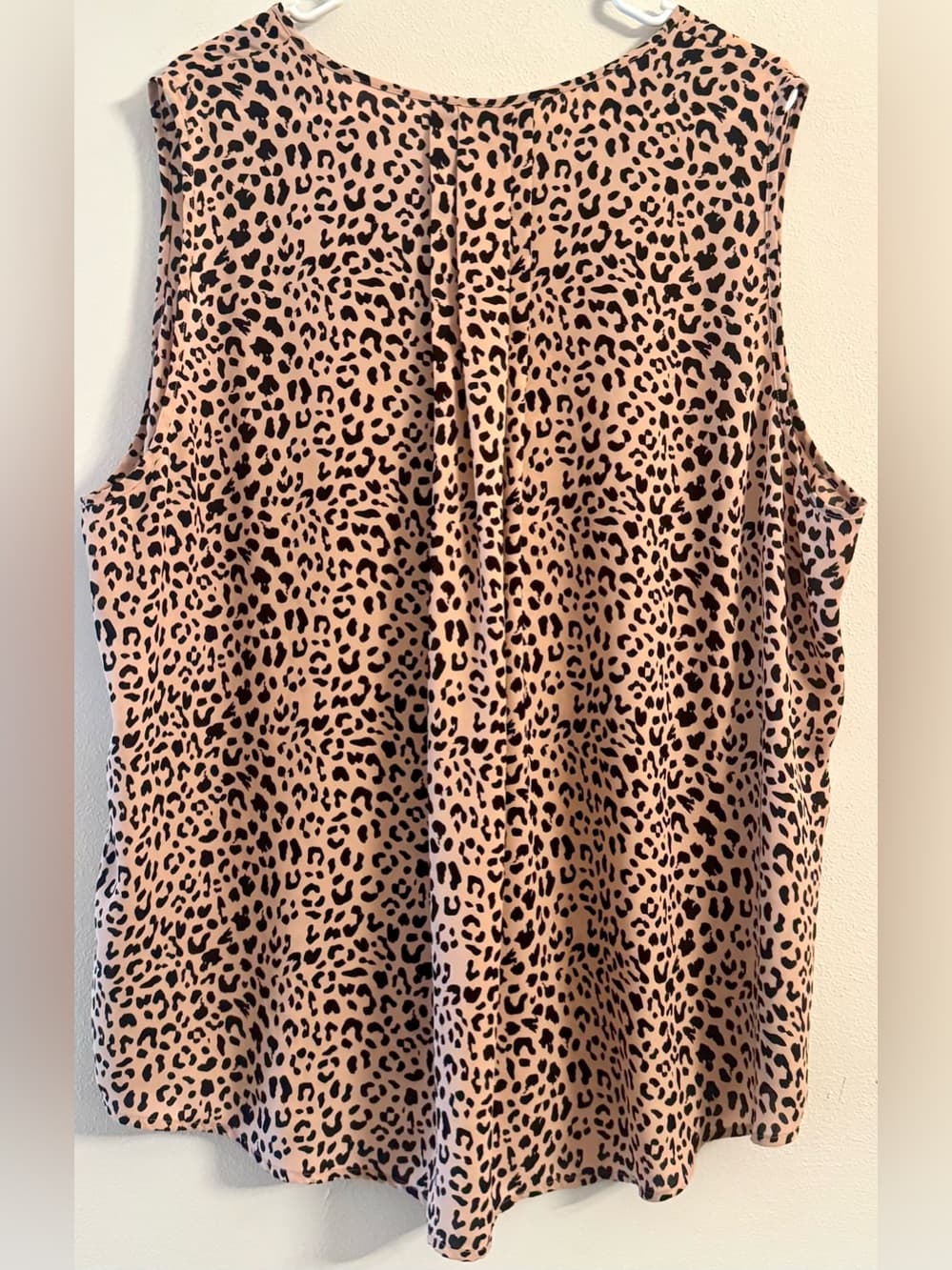 41 Hawthorn Women's Leopard Print Sleeveless V-Neck Blouse Plus Size 3X - Thumbnail 2