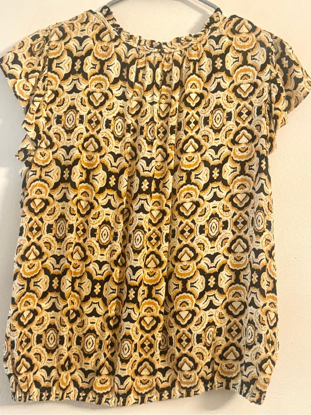 Rose + Olive Gold Black Ikat Print Flowy Cap Sleeve Blouse Size L - Thumbnail 2