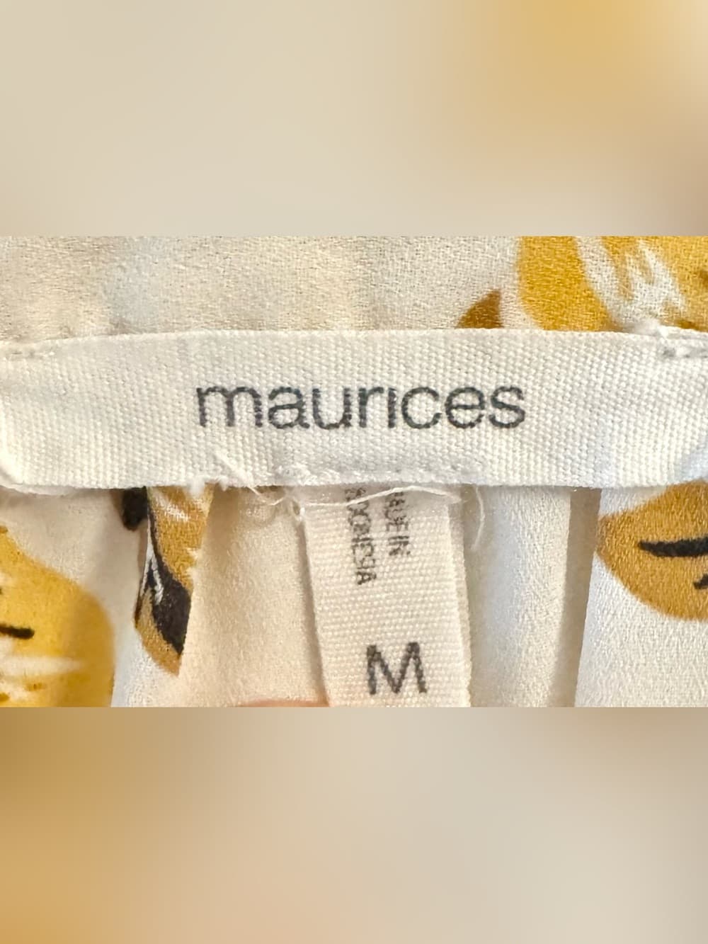 Maurices Women's Cream Yellow Floral Flutter Sleeve V-Neck Blouse Flowy Medium - Thumbnail 5